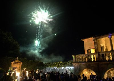 Fuegos artificiales en boda