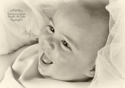 Foto Bebé blanco y negro
