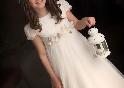 Farolillo y niña de Comunión