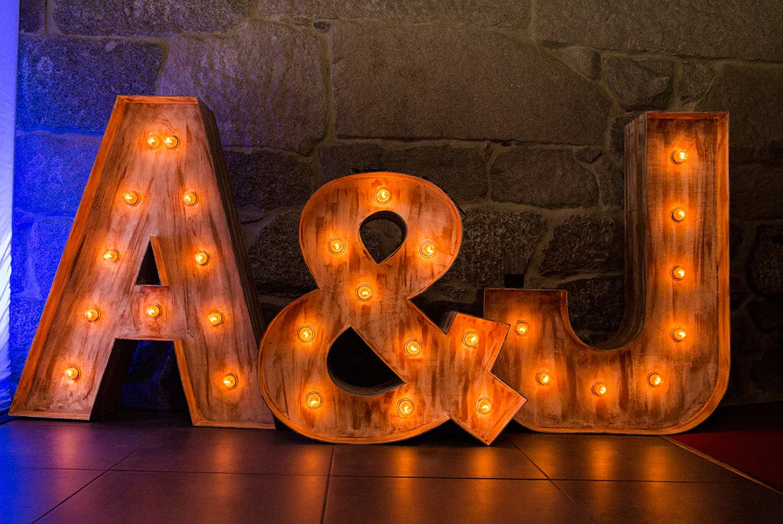 Letras de madera grandes, Telón de fondo de la foto de la boda, Iniciales  de boda gigantes, Decoración de la carta de la boda, Letrero de boda grande  de madera 