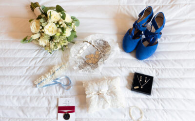 La importancia de la fotografía de detalles en tu boda: anillos, ramo y decoración